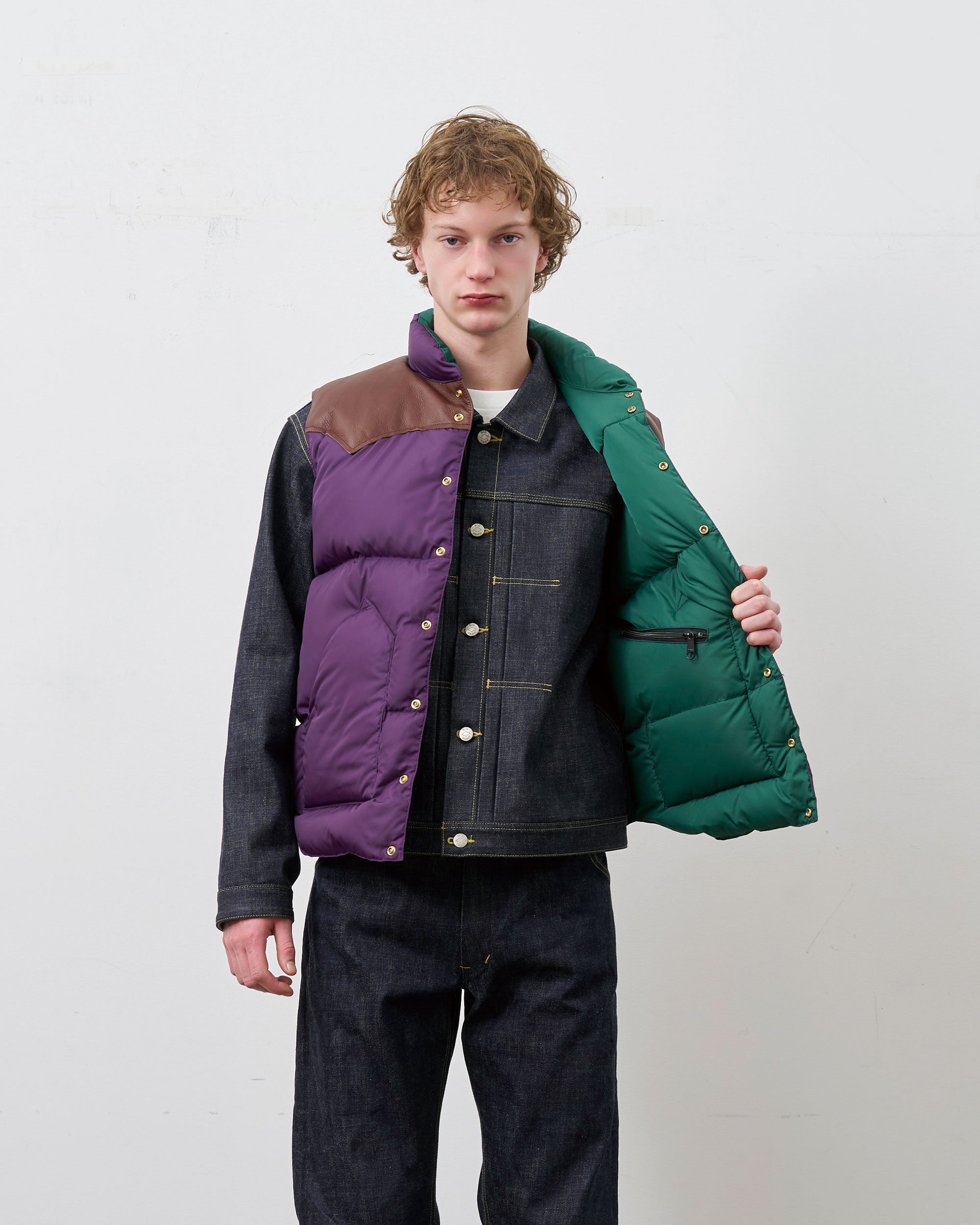 DOWN VEST